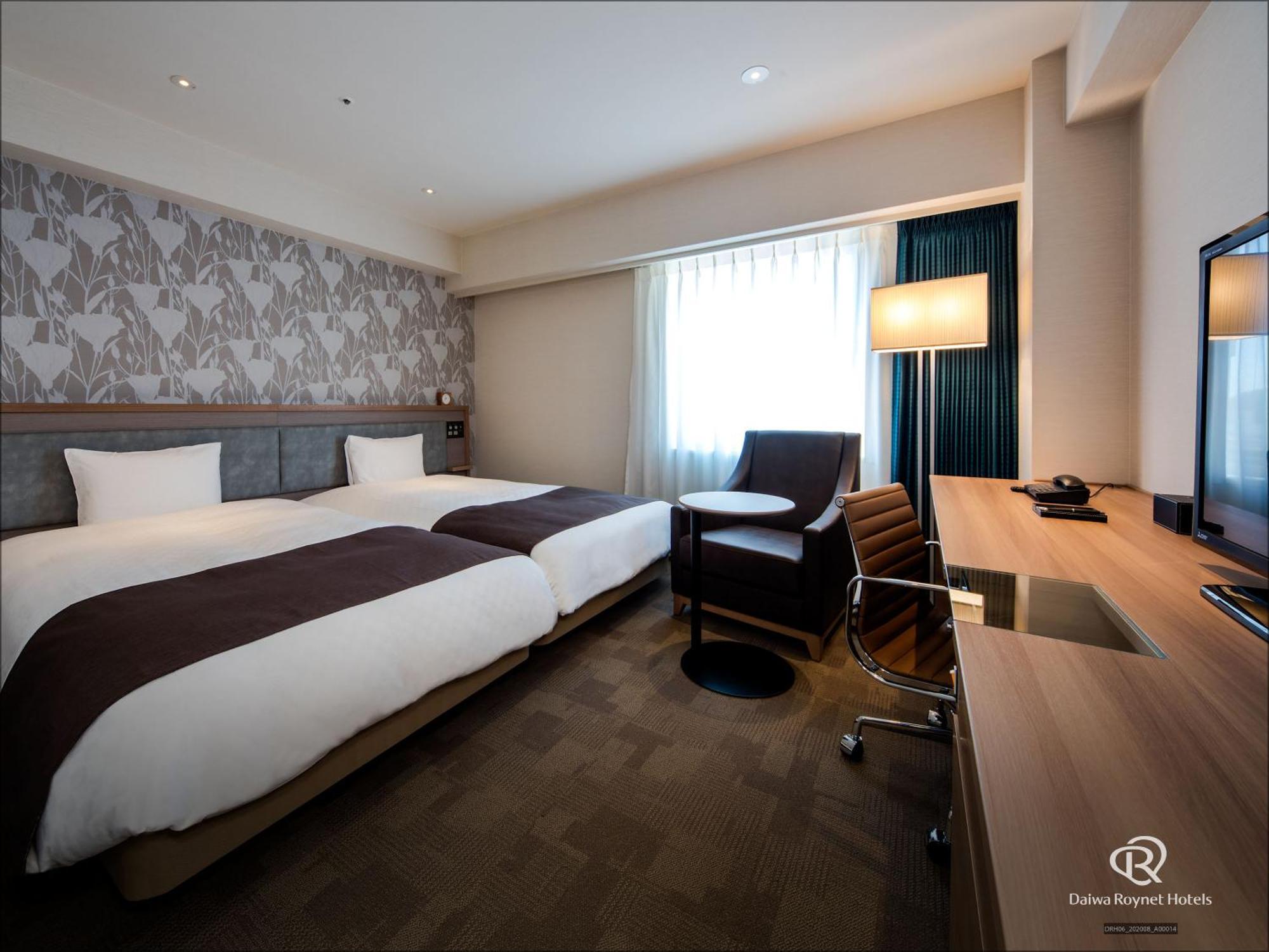Daiwa Roynet Hotel Tokushima Ekimae Esterno foto