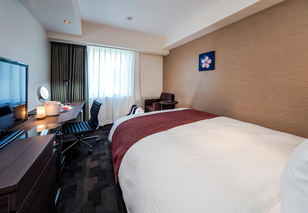 Daiwa Roynet Hotel Tokushima Ekimae Esterno foto