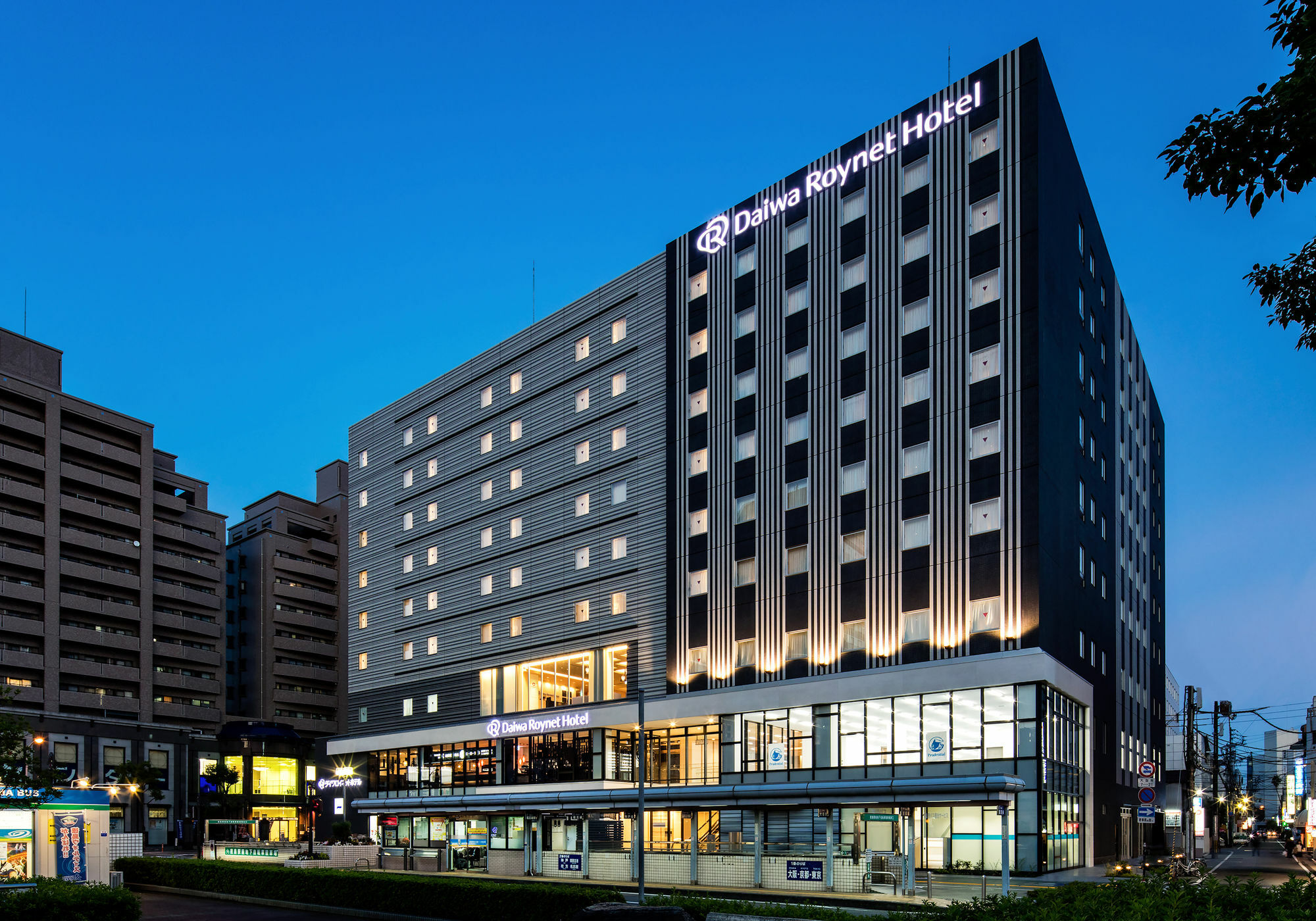 Daiwa Roynet Hotel Tokushima Ekimae Esterno foto