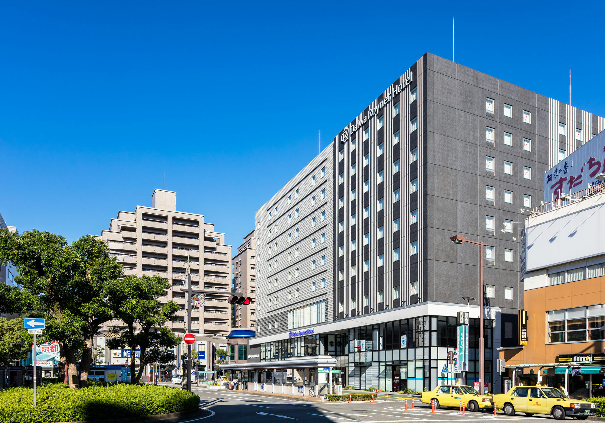 Daiwa Roynet Hotel Tokushima Ekimae Esterno foto